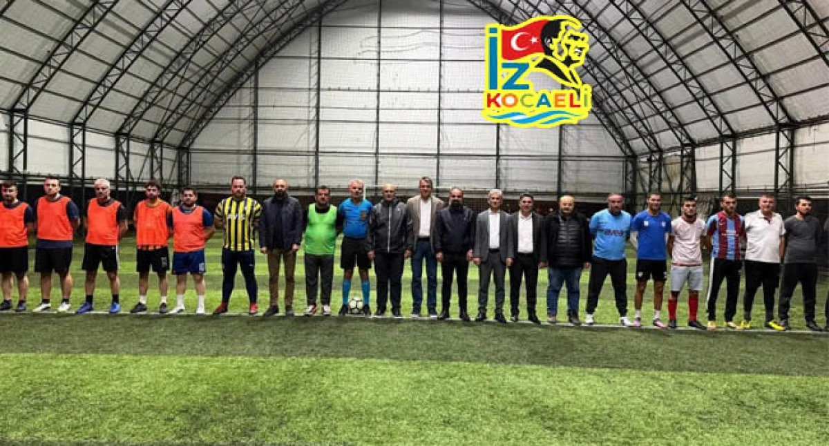AK Parti &Ccedil;ayırova Teşkilat Futbol Turnuvası Başladı