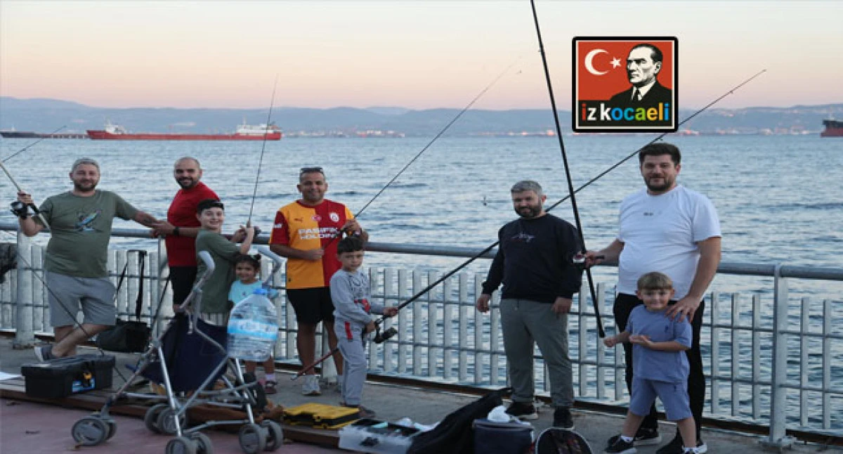Baba-&Ccedil;ocuk Balık Tutma Keyfi Eskihisar&rsquo;da Ger&ccedil;ekleşti