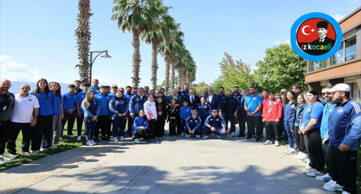 Başkan B&uuml;y&uuml;kakın başarılı sporcularla buluştu