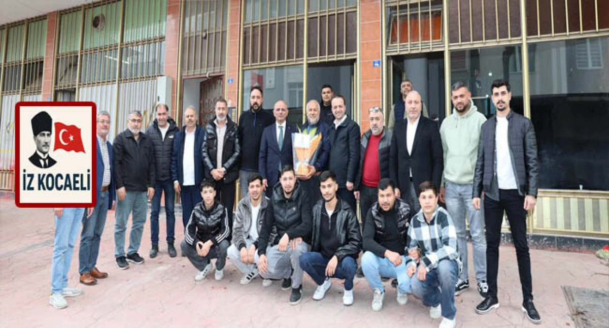 Başkan S&ouml;ğ&uuml;t, Romanlarla bir araya geldi