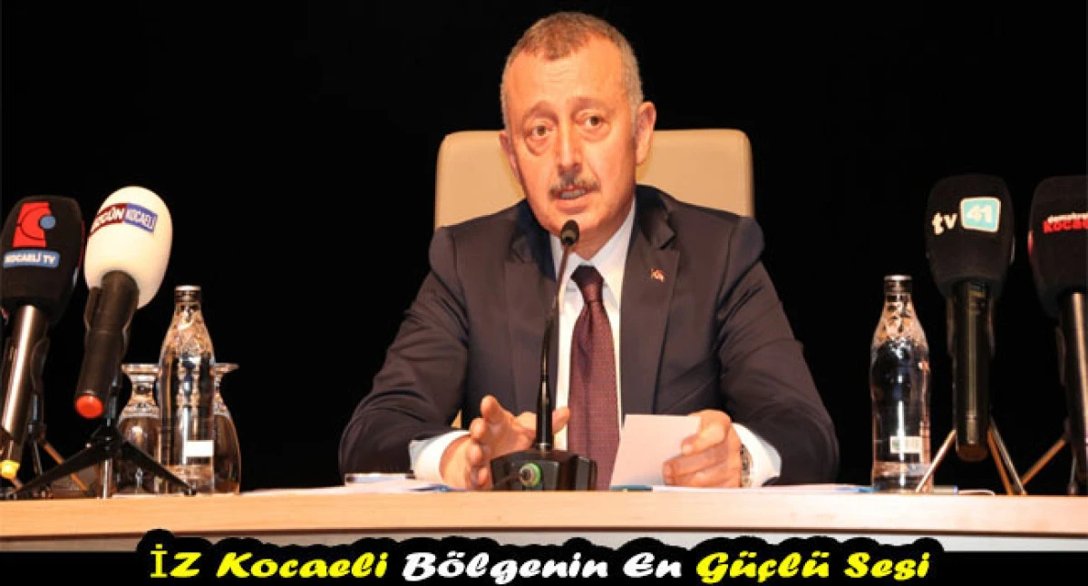 Bizim size teşekk&uuml;r borcumuz yok. Tam tersine bu yanlış bilgiler nedeniyle halka &ouml;z&uuml;r borcunuz var