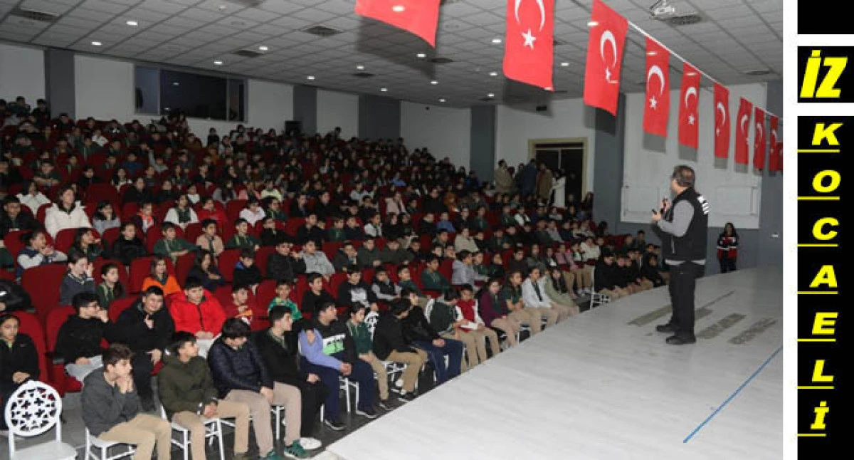 &Ccedil;AK-TİM, afet farkındalık eğitimlerini s&uuml;rd&uuml;r&uuml;yor