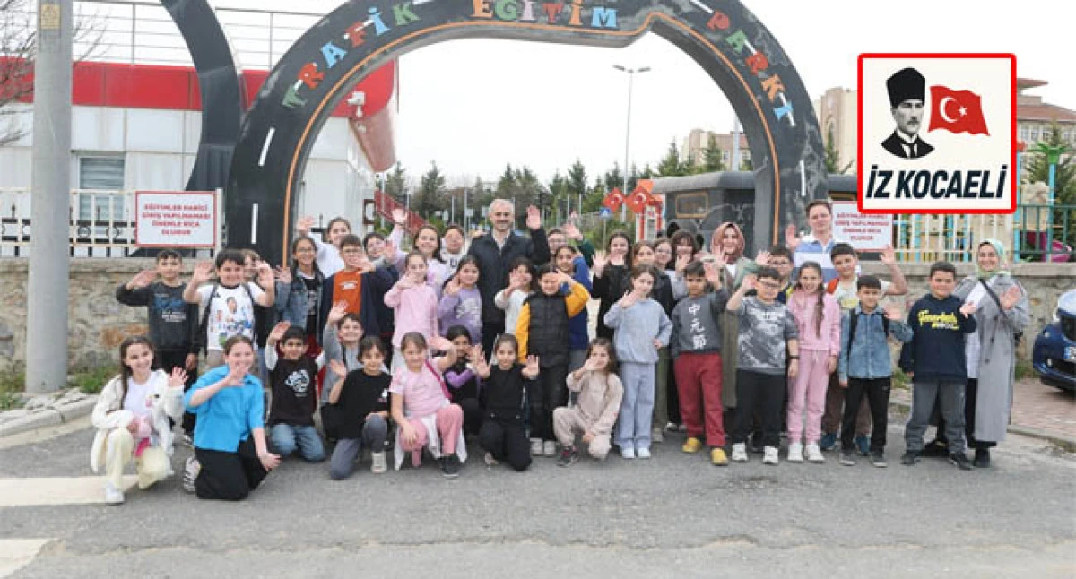 &Ccedil;ift&ccedil;i, &Ccedil;ayırovalı miniklerle, Trafik Eğitim Parkı&rsquo;nda buluştu