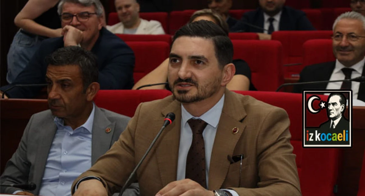 Gen&ccedil;t&uuml;rk&rsquo;ten kentsel d&ouml;n&uuml;ş&uuml;m eleştirilerine: &ldquo;Şeffaf belediyecilik budur&rdquo;
