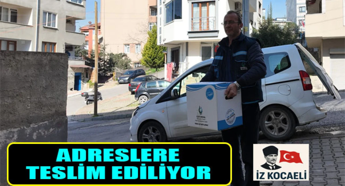 Gıda kolileri, ihtiya&ccedil; sahibi ailelere ulaştırılıyor