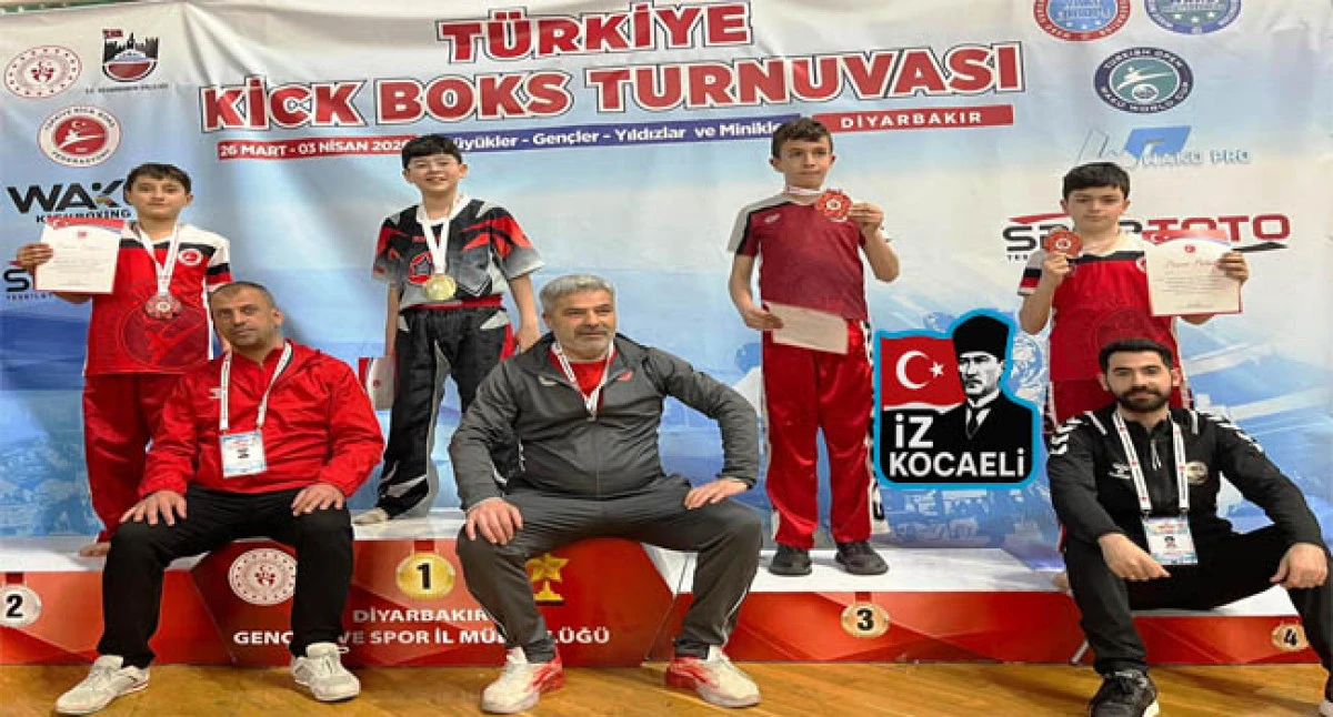 K&ouml;rfezli Rafet ve Poyraz Kick Boksta T&uuml;rkiye &uuml;&ccedil;&uuml;nc&uuml;s&uuml;