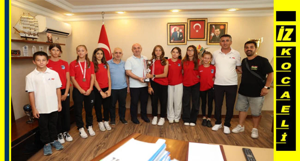 Şampiyon sporcular başarılarını Başkan Bıyık ile paylaştı